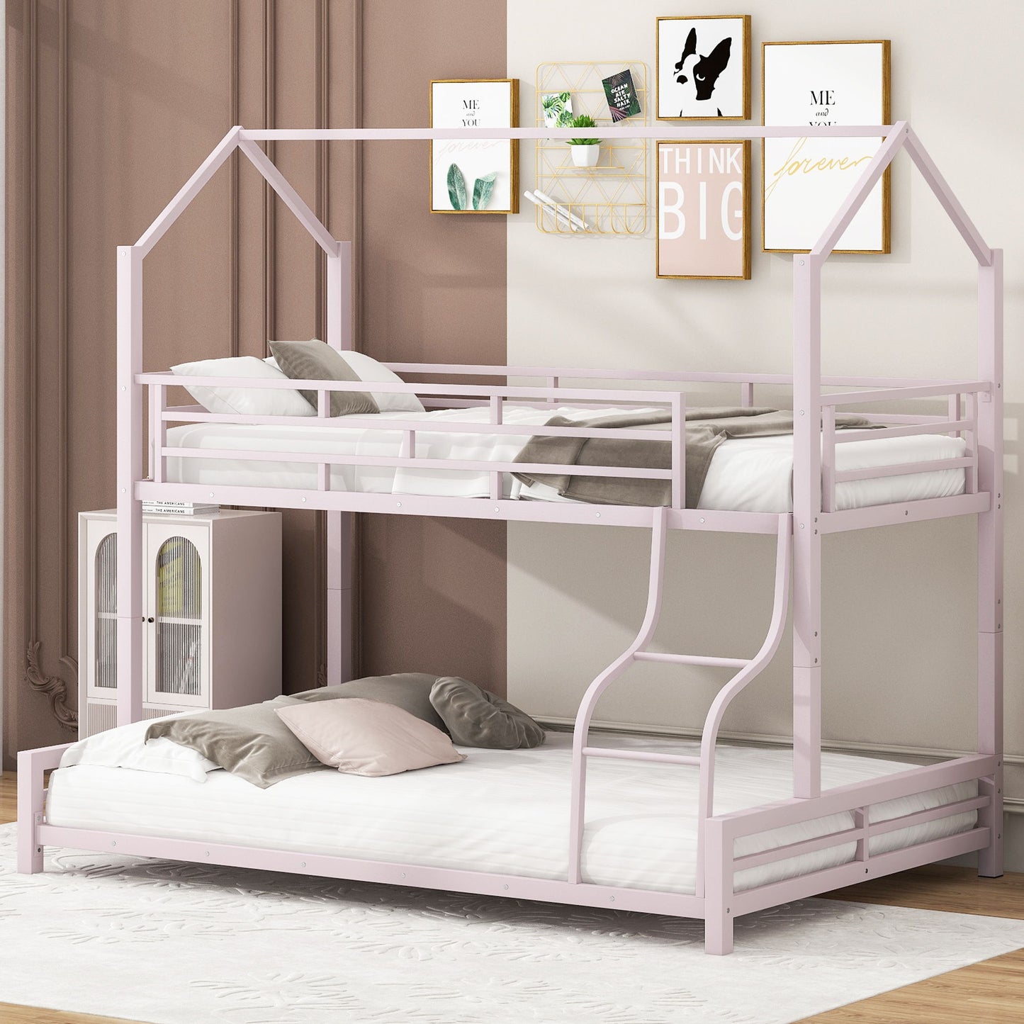 Sturdy Frame House Bunk Bed