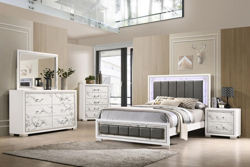 B305 - Chest - White
