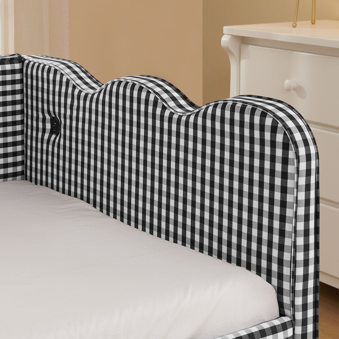 Gingham Daybed With USB Charging Port, Wave Shaped Design