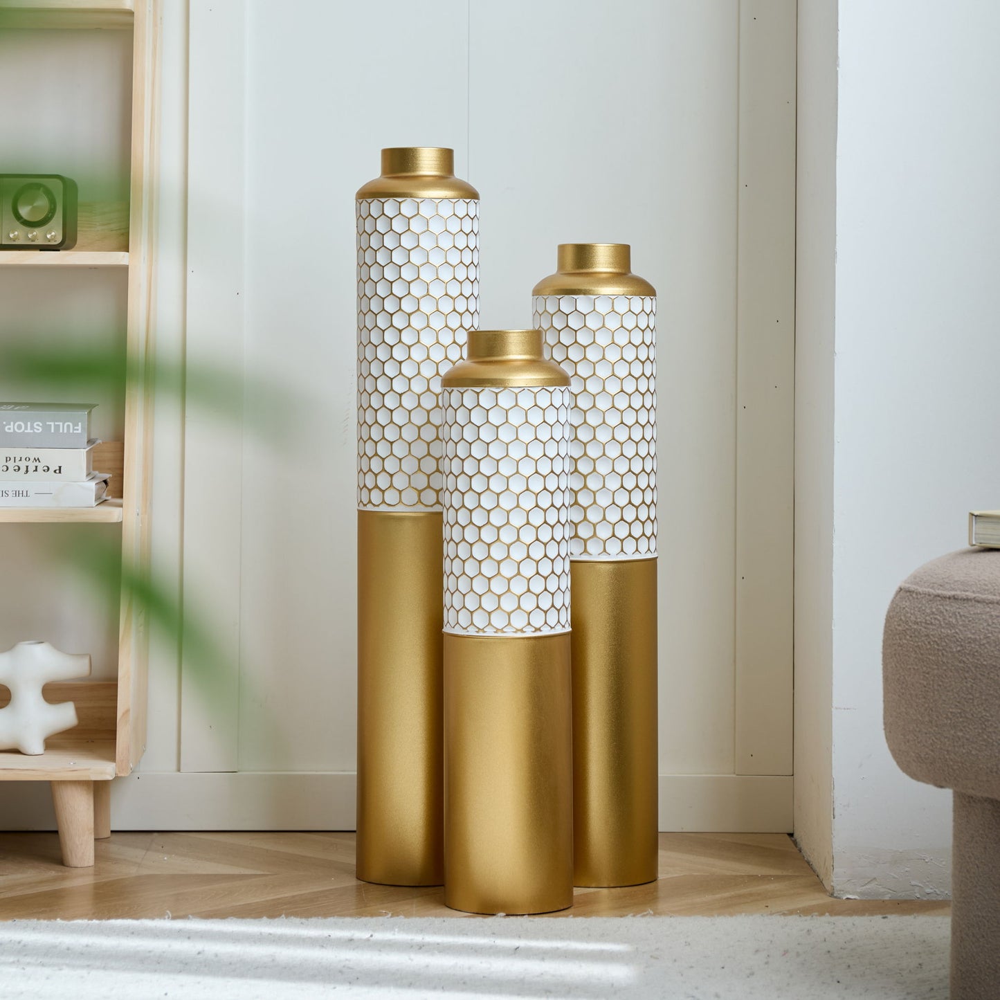 Modern Droplet Shaped Floor Vase Set Honeycomb Design, 3 Piece Metal Decorative Vases For Home Interior Display - Gold / White