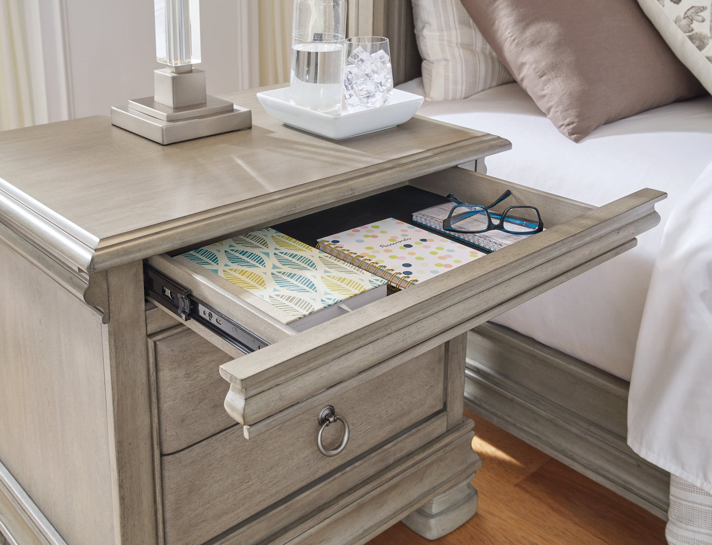 3-Drawer Nightstand