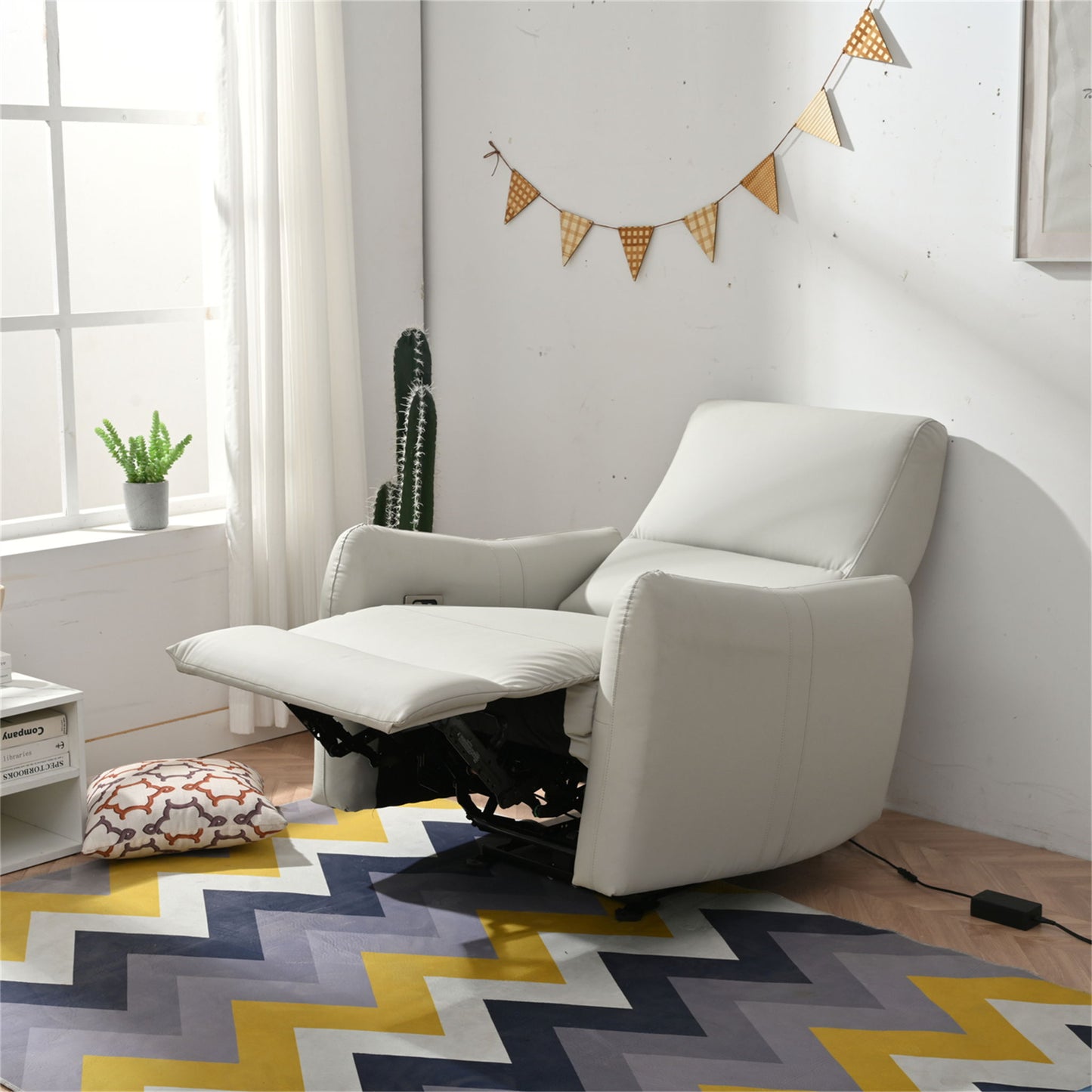 Wall Hugger Power Recliner Chair With USB Port (Type-C)