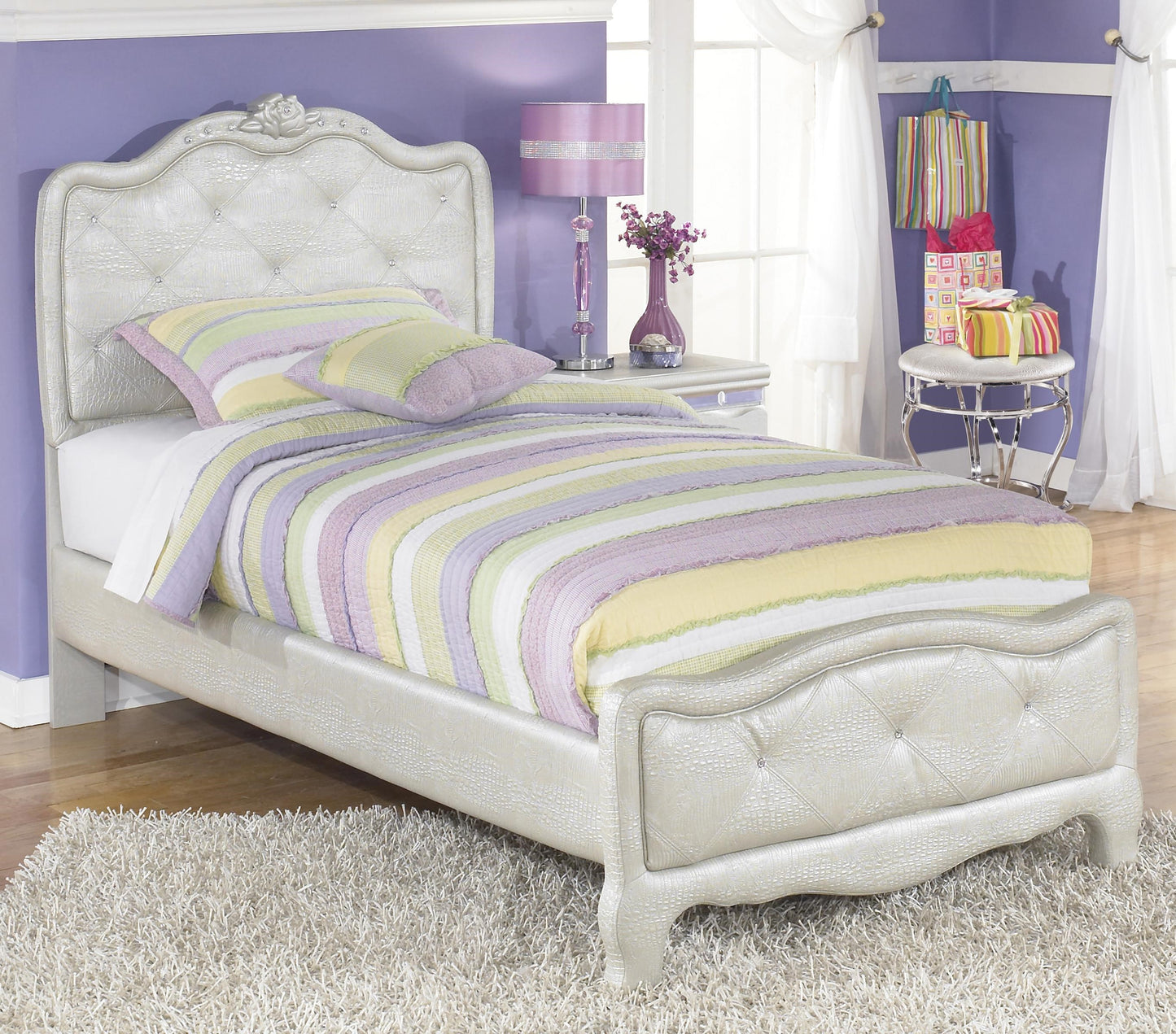 Twin Upholstered Bed in Silver Peal Faux Gator Finish