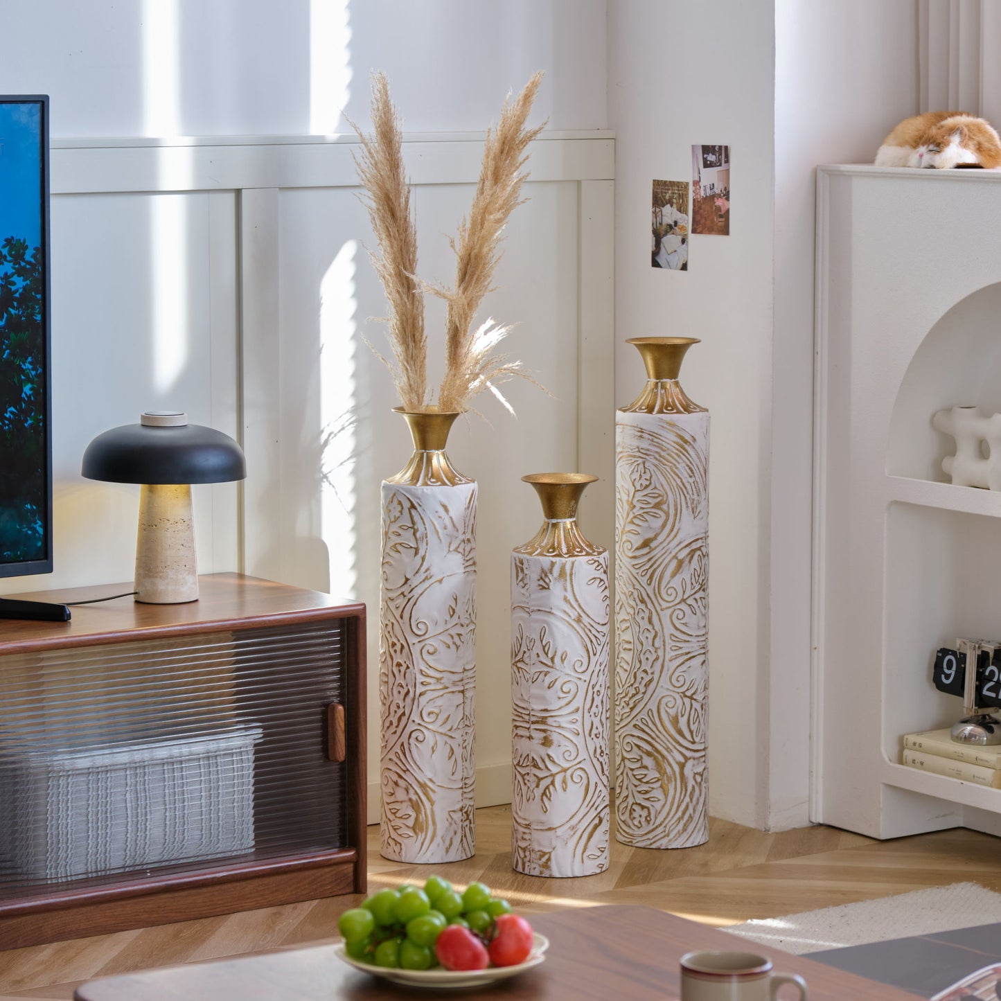 Floor Metal Vases Decorated Metal Vases (Set of 3) Gorgeous Home Decoration Large Glazed Metal Vases - White / Gold