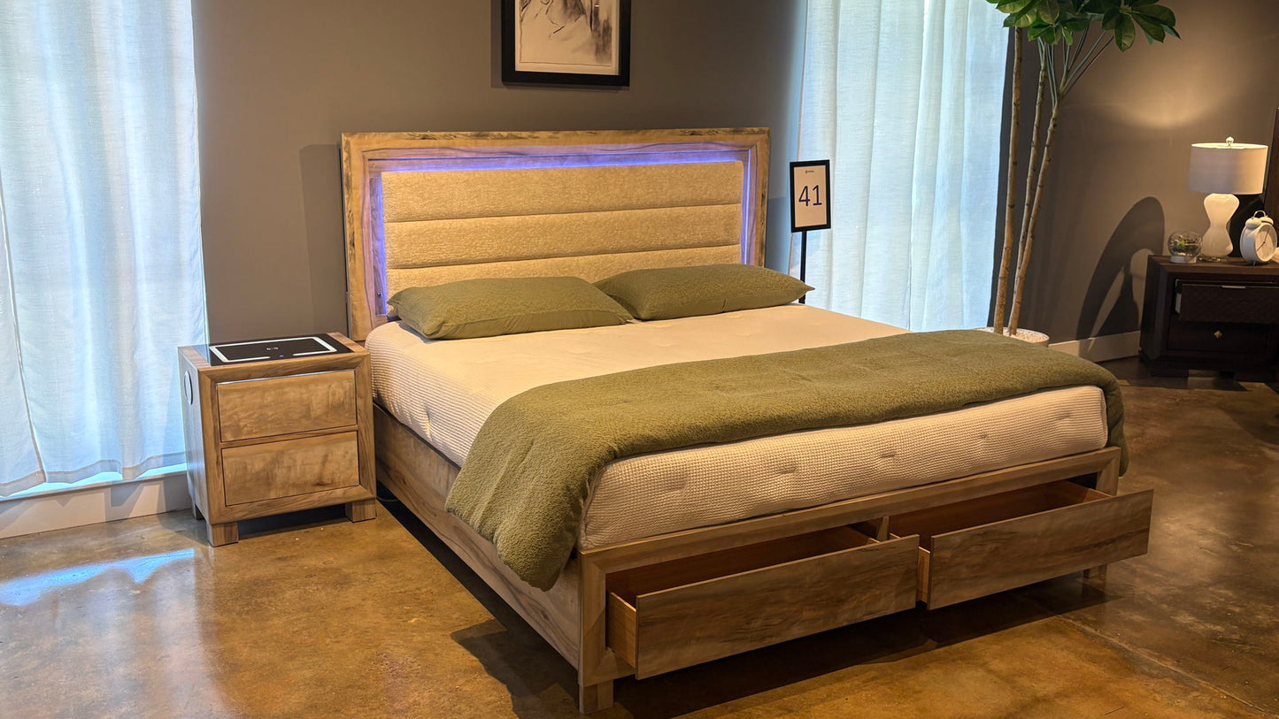 Callie - King Bed With Storage - Brown