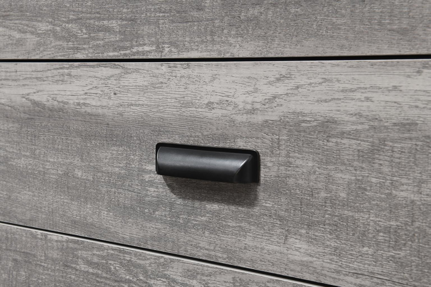 B520 - Dresser - Gray Wash