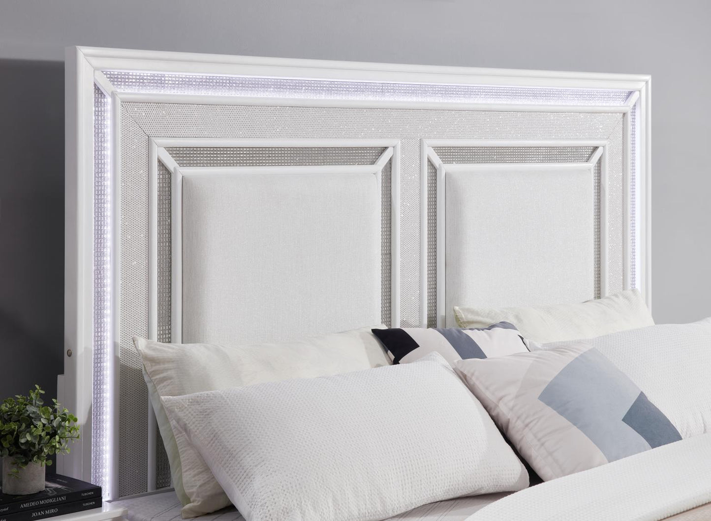 B045 - Bedroom Set