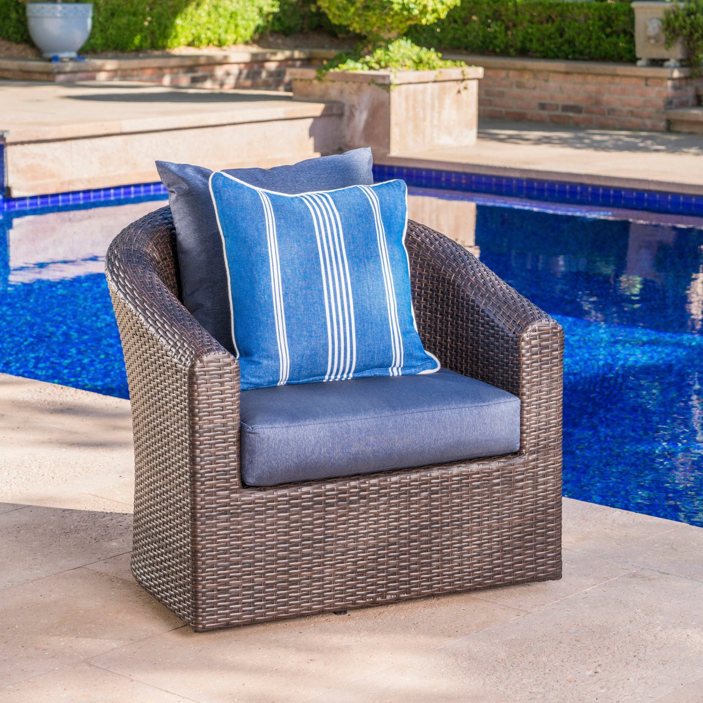 Nimbus - Outdoor Swivel Club Chair With Rattan Wicker Cover