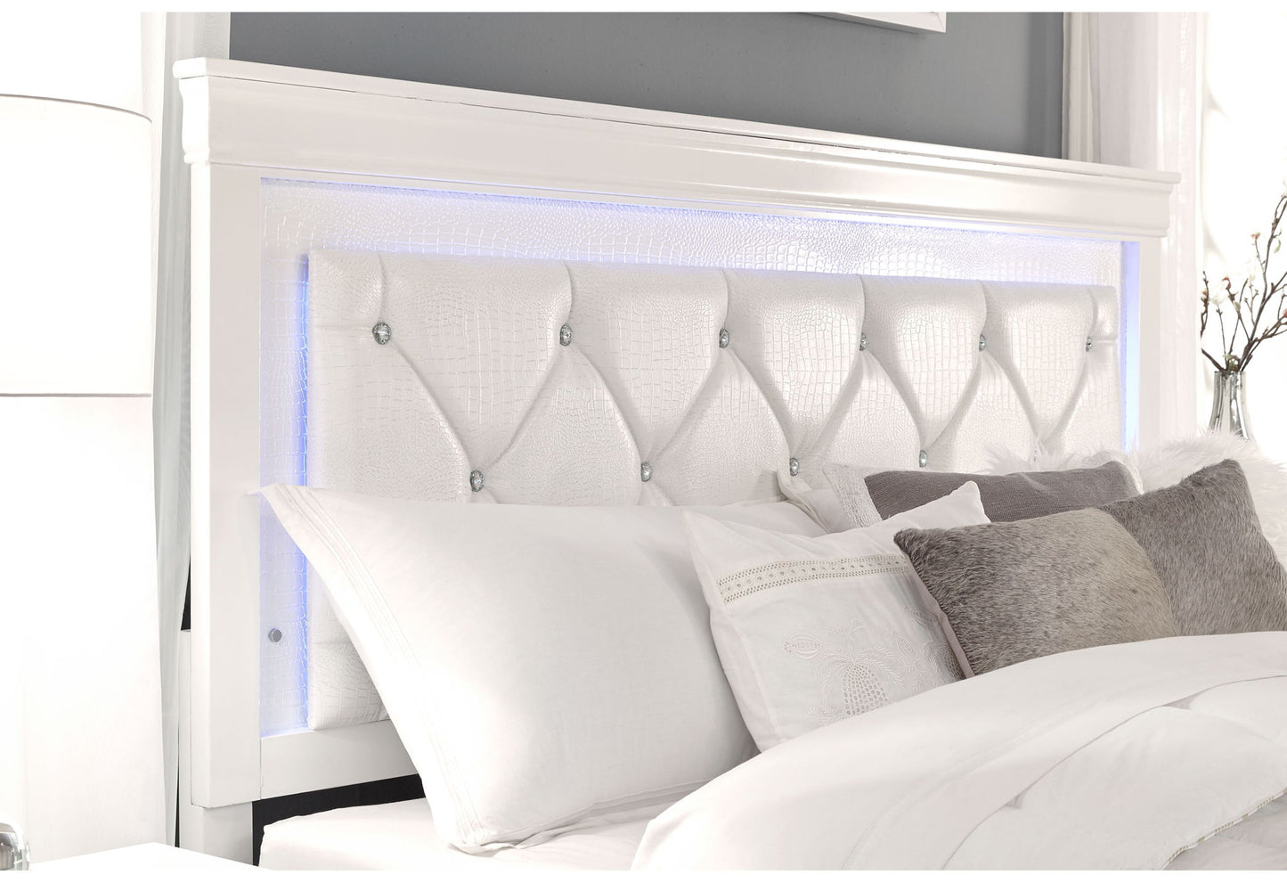 Pompei - 5 Piece King Bedroom Set With LED - White