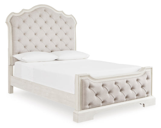 Traditional Queen Bed with Button-Tufted Upholstery