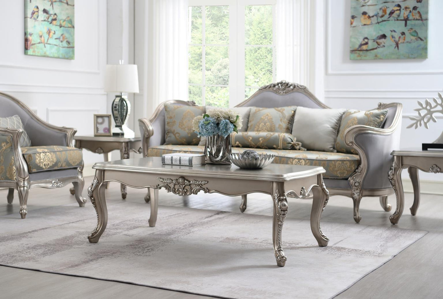 T198 - Traditional Table