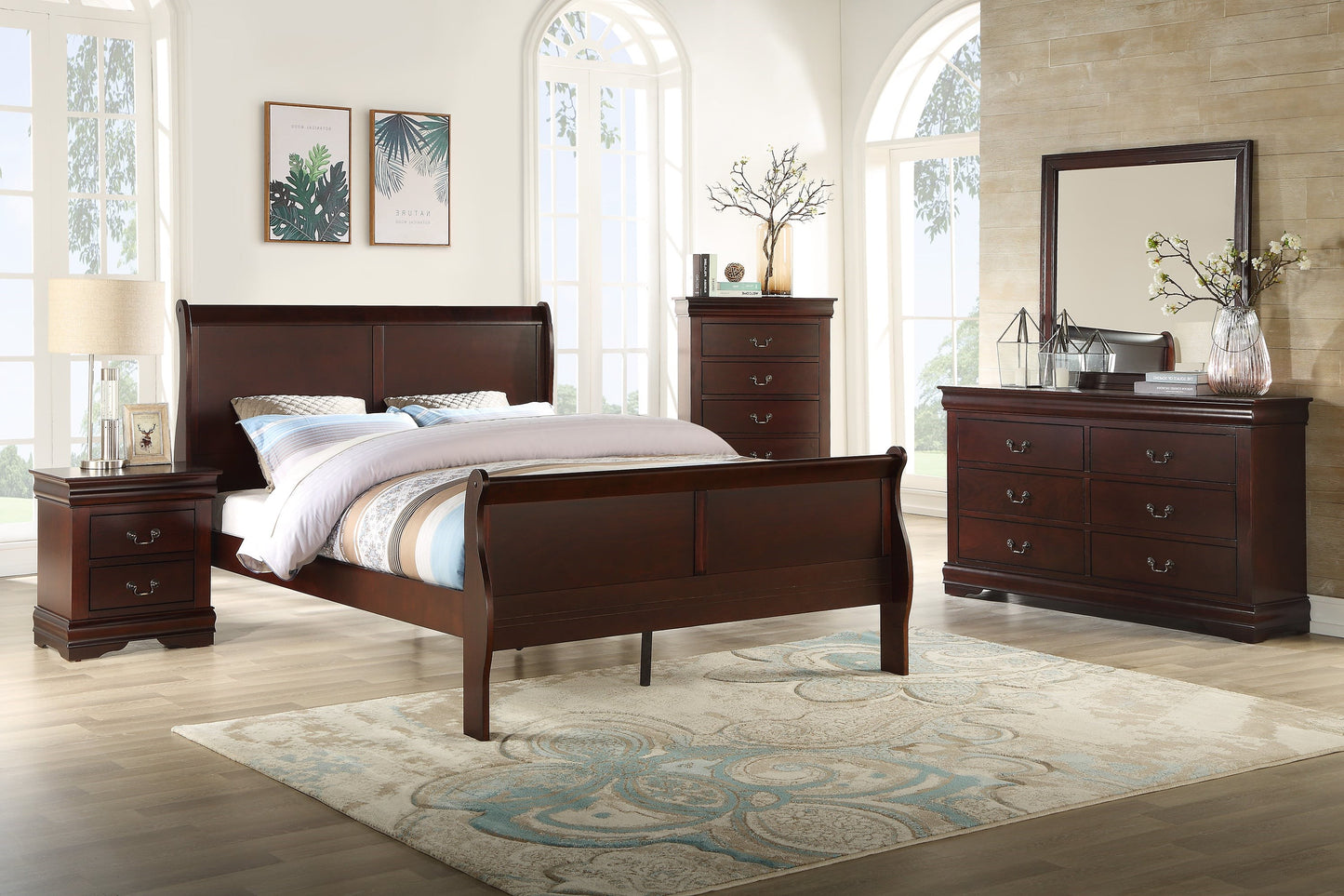 Louis Philip Transitional Cherry 5-Piece Bedroom Set - Queen