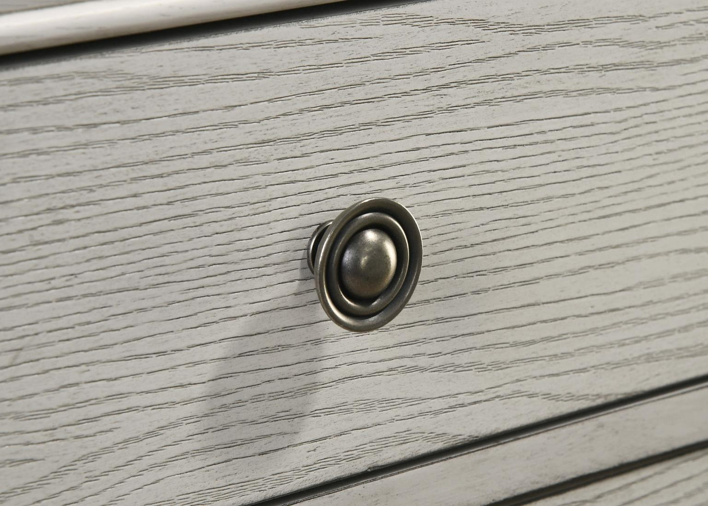 B320 - Oak Chest - Antique White